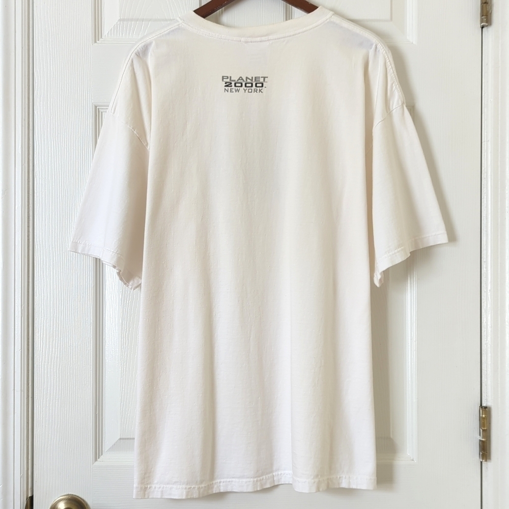 Planet Hollywood 2000 Y2K Vintage New York Graphic Short Sleeve Crewneck T-shirt - Picture 9 of 11